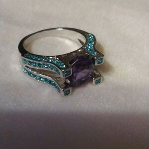 Topaz and amethyst colored ring silver tone size 8 NWT (sku 393)